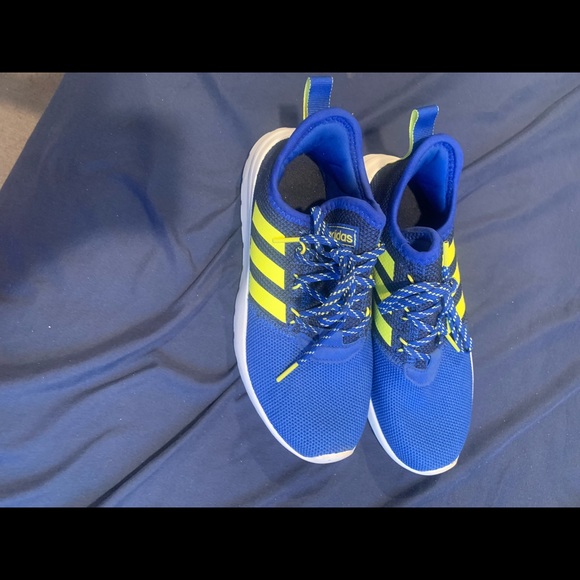 Adidas shoes - Picture 1 of 5